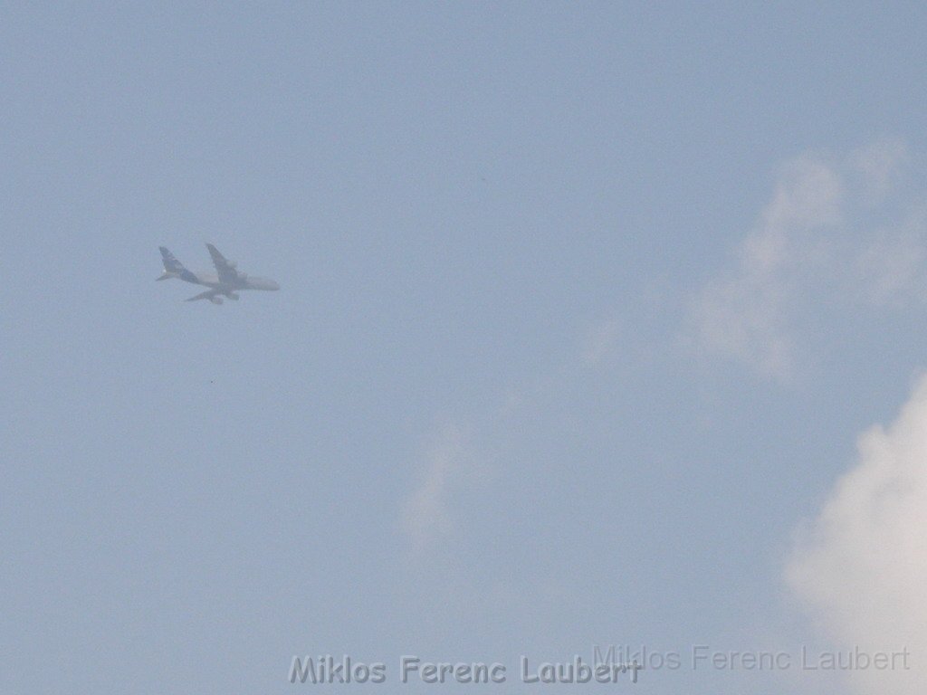 Warten auf den Airbus 380 Koeln Bonn P272.JPG